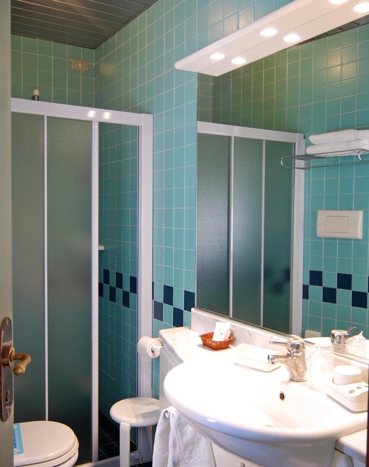 לידו די ג'סולו Hotel Montecarlo מראה חיצוני תמונה