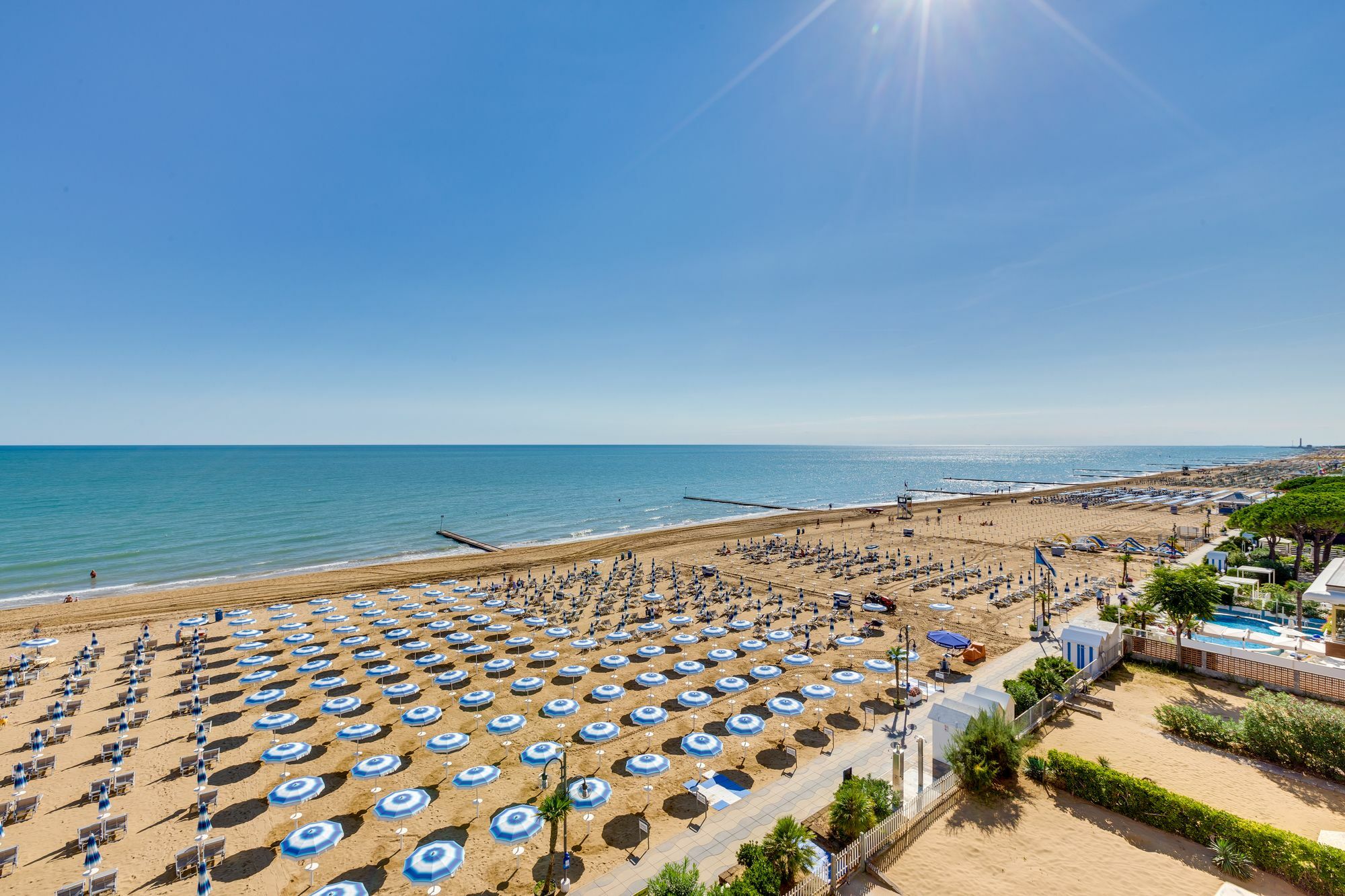 לידו די ג'סולו Hotel Montecarlo מראה חיצוני תמונה